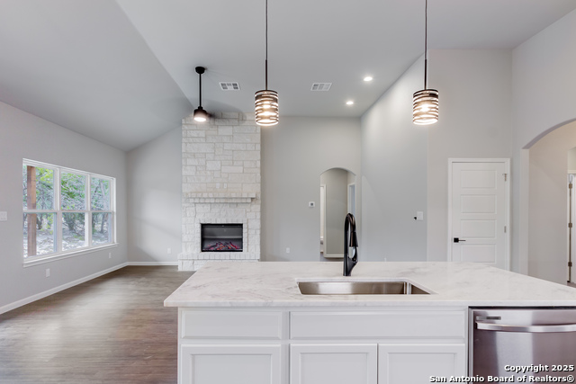 Image 21 of 45 For 1841 Cottonwood