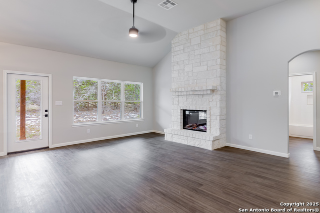 Image 22 of 45 For 1841 Cottonwood