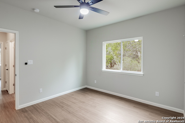 Image 32 of 45 For 1841 Cottonwood