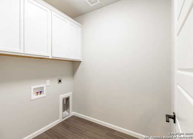 Image 38 of 45 For 1841 Cottonwood