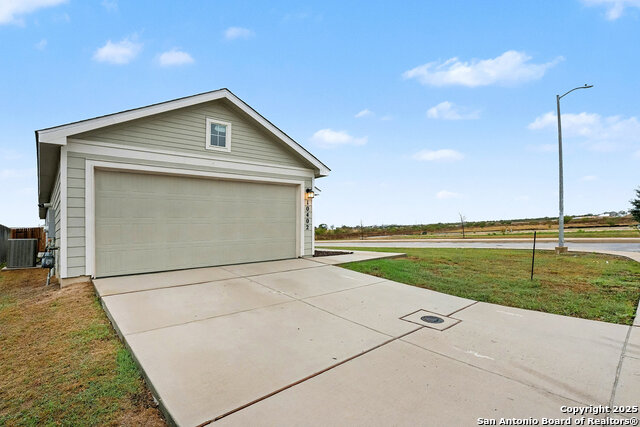 Image 22 of 26 For 10402 Varmus