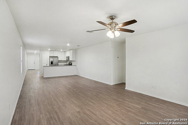 Image 3 of 26 For 10402 Varmus