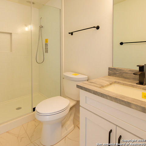 Image 16 of 17 For 2292 Waterfront Park