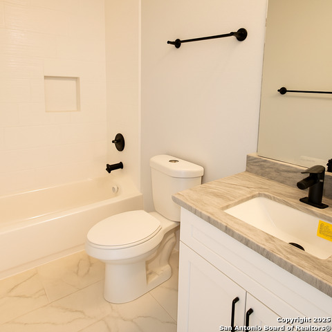 Image 17 of 17 For 2292 Waterfront Park