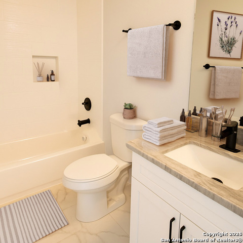 Image 8 of 17 For 2292 Waterfront Park