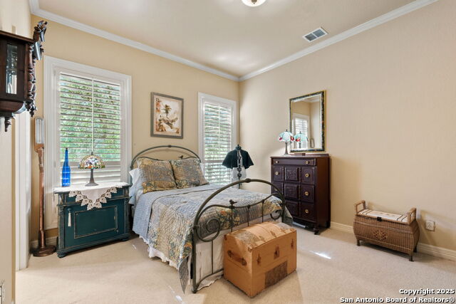 Image 10 of 50 For 325 Whitestone