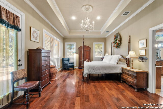 Image 12 of 50 For 325 Whitestone