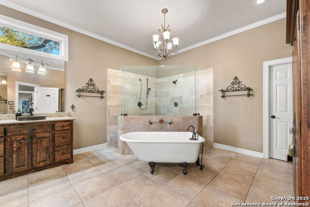 Image 13 of 50 For 325 Whitestone