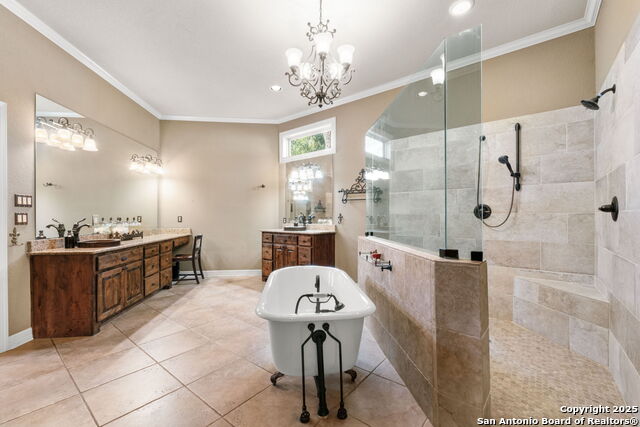 Image 14 of 50 For 325 Whitestone