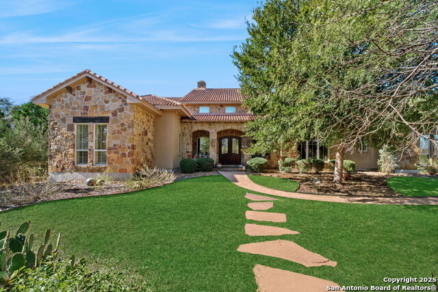 Image 2 of 50 For 325 Whitestone