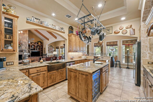 Image 27 of 50 For 325 Whitestone