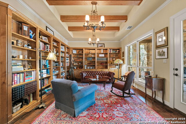 Image 34 of 50 For 325 Whitestone