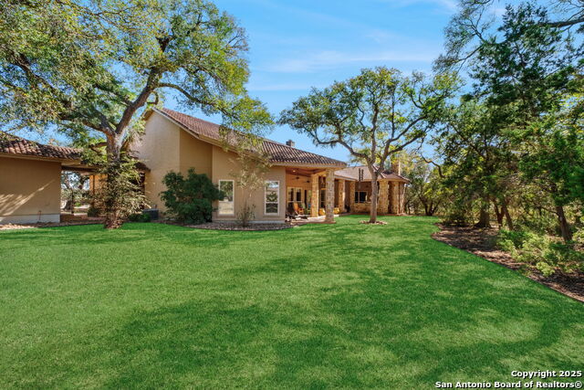 Image 41 of 50 For 325 Whitestone