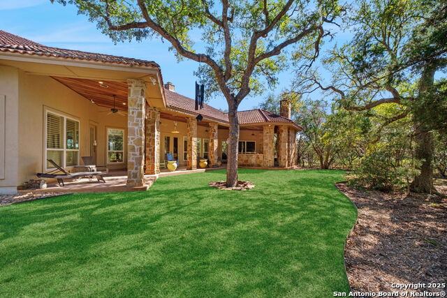 Image 42 of 50 For 325 Whitestone