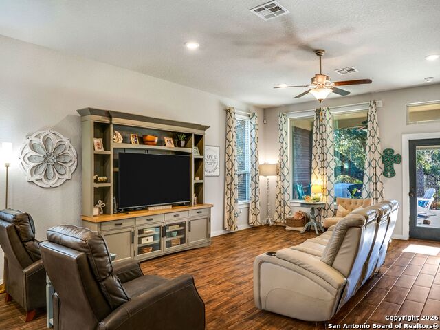 Image 12 of 27 For 10546 Far Reaches Lane