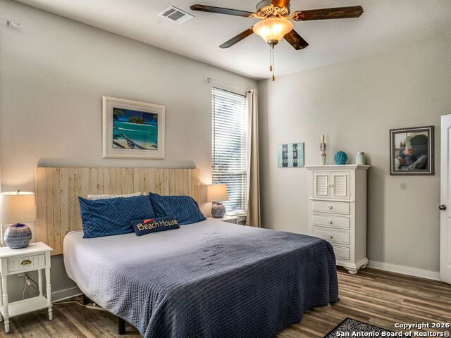 Image 16 of 27 For 10546 Far Reaches Lane