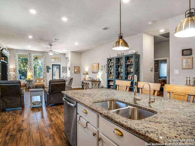 Image 8 of 27 For 10546 Far Reaches Lane