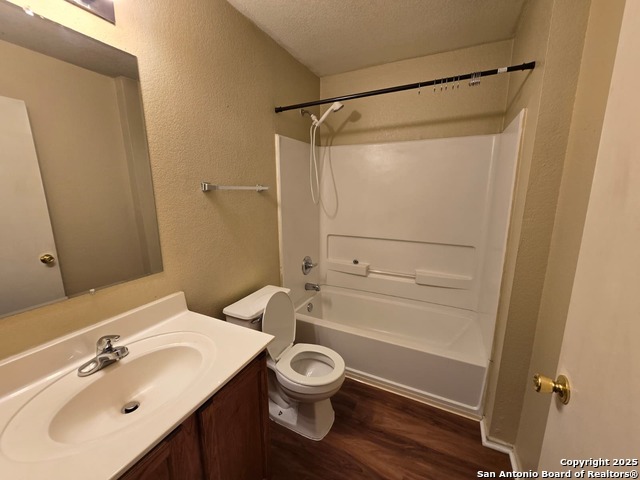 Image 12 of 13 For 2307 Mission Glory