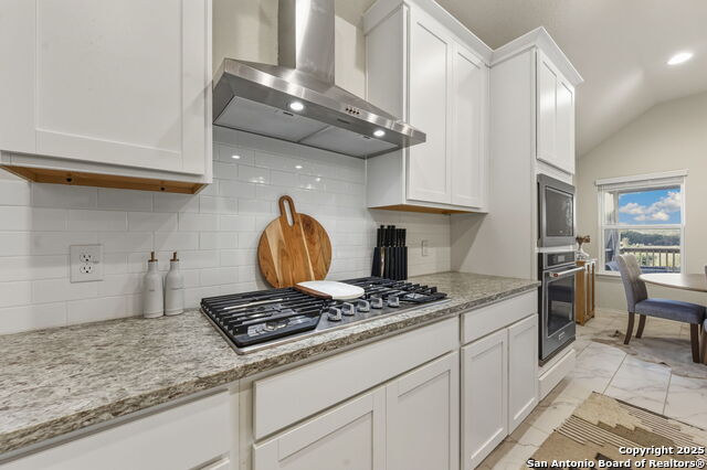 Listing photo id 6 for 2210 Steerhead Trail