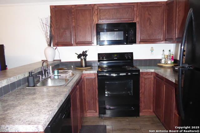 Image 13 of 25 For 13003 Ariel St.