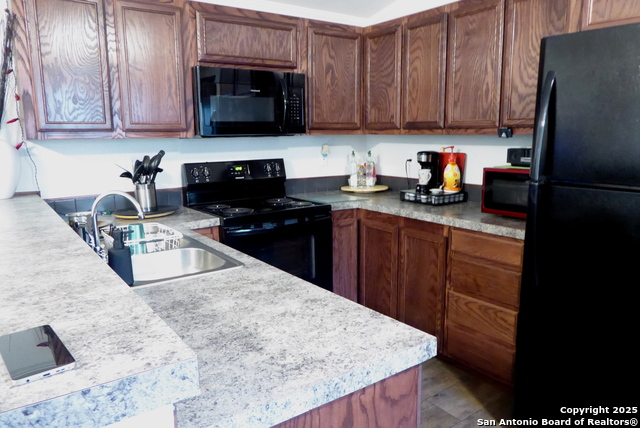 Image 14 of 25 For 13003 Ariel St.