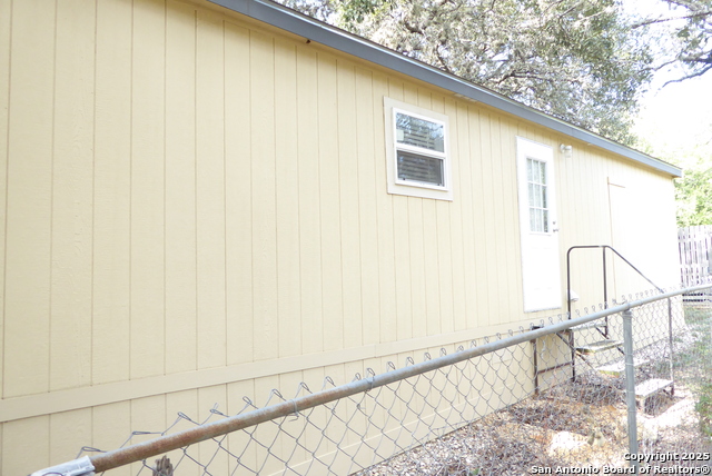 Image 4 of 25 For 13003 Ariel St.