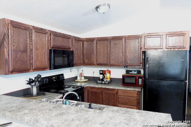 Image 9 of 25 For 13003 Ariel St.