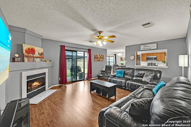 Image 5 of 22 For 10730 Expedition