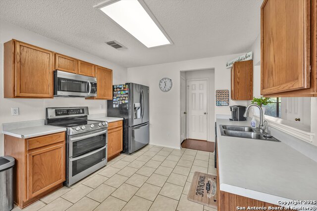 Image 8 of 22 For 10730 Expedition