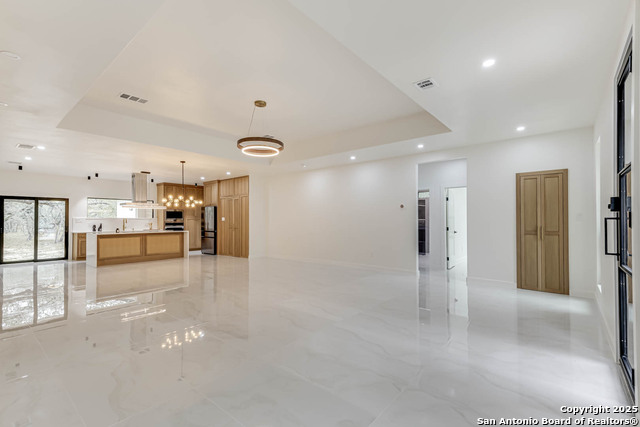 Image 12 of 50 For 864 Paddy Rd