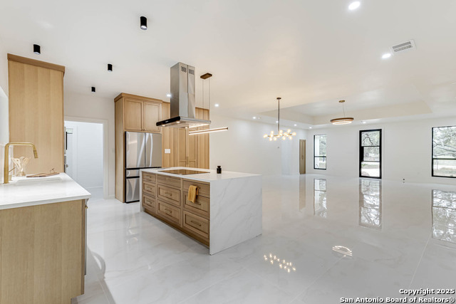 Image 17 of 50 For 864 Paddy Rd