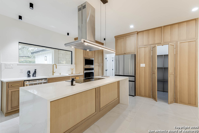 Image 19 of 50 For 864 Paddy Rd