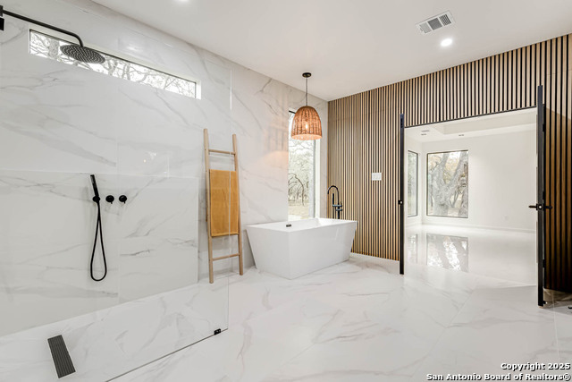 Image 32 of 50 For 864 Paddy Rd