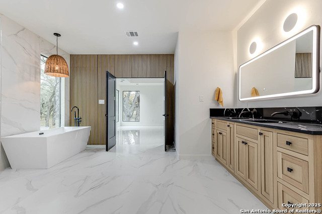 Image 35 of 50 For 864 Paddy Rd