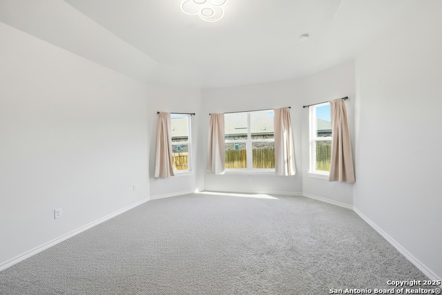 Image 16 of 28 For 15210 Comanche Gard