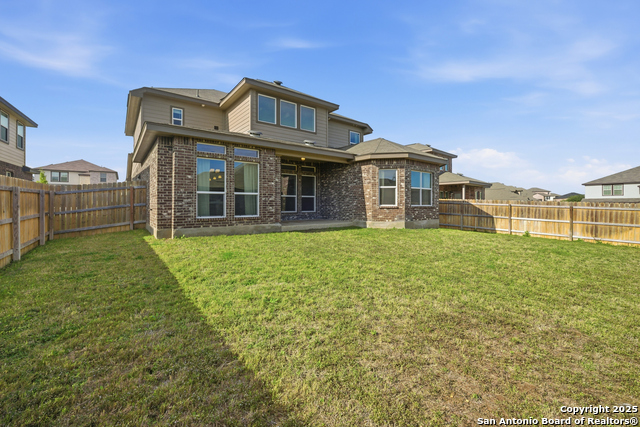 Image 25 of 28 For 15210 Comanche Gard