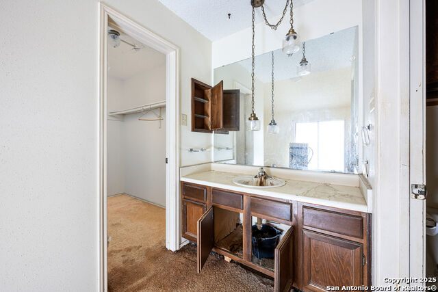 Image 13 of 18 For 10527 Perrin Beitel 207 D