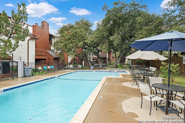 Image 16 of 18 For 10527 Perrin Beitel 207 D