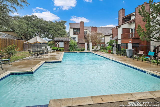 Image 18 of 18 For 10527 Perrin Beitel 207 D