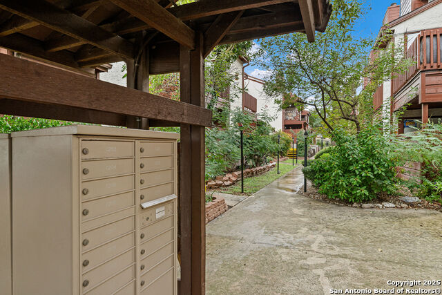 Image 2 of 18 For 10527 Perrin Beitel 207 D