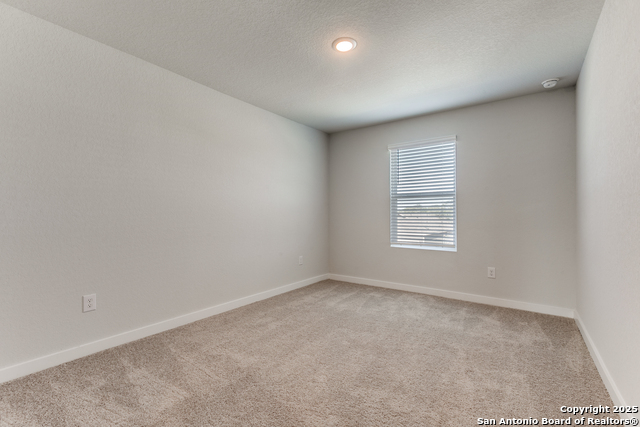 Image 16 of 25 For 14506 Emerio