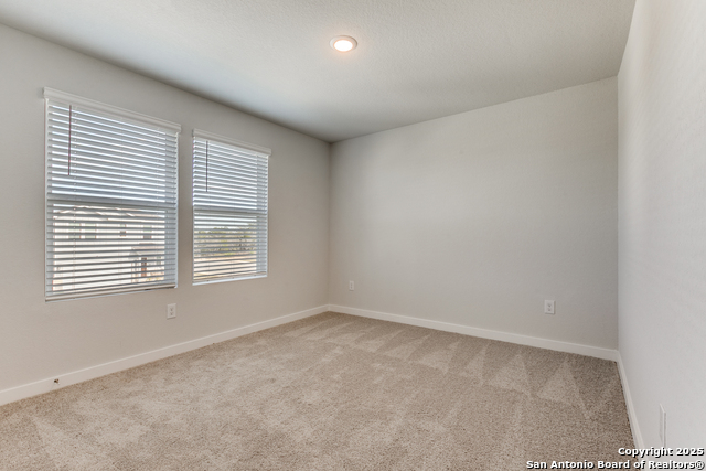 Image 18 of 25 For 14506 Emerio