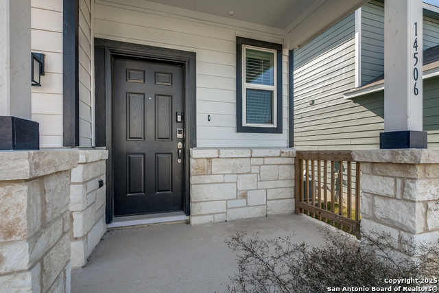 Image 3 of 25 For 14506 Emerio