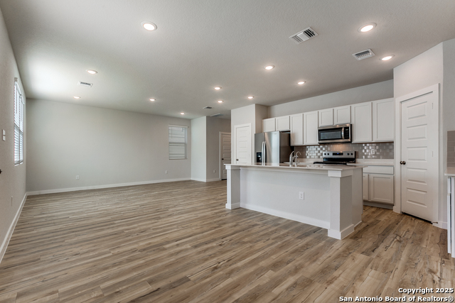 Image 7 of 25 For 14506 Emerio