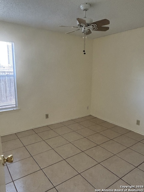 Image 4 of 9 For 7231 Coral Springs