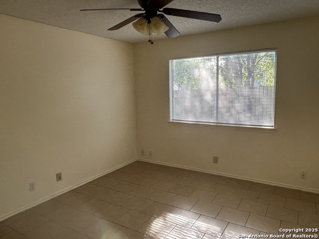 Image 7 of 9 For 7231 Coral Springs