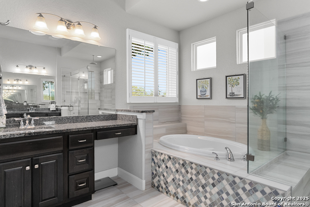 Image 11 of 26 For 604 Academy Oaks