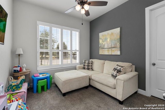 Image 13 of 26 For 604 Academy Oaks