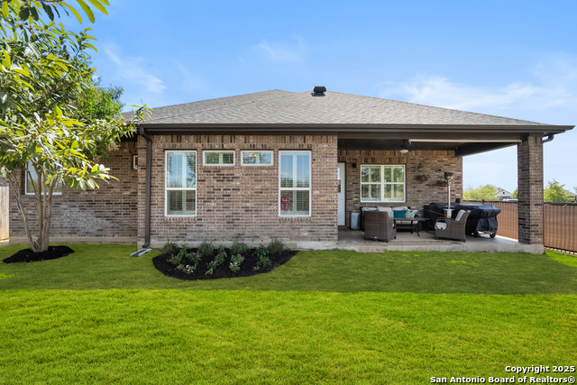 Image 19 of 26 For 604 Academy Oaks