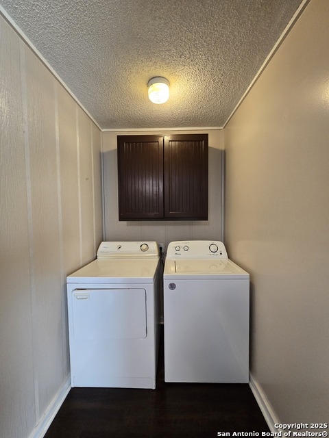 Image 7 of 11 For 1484 Klein Rd W